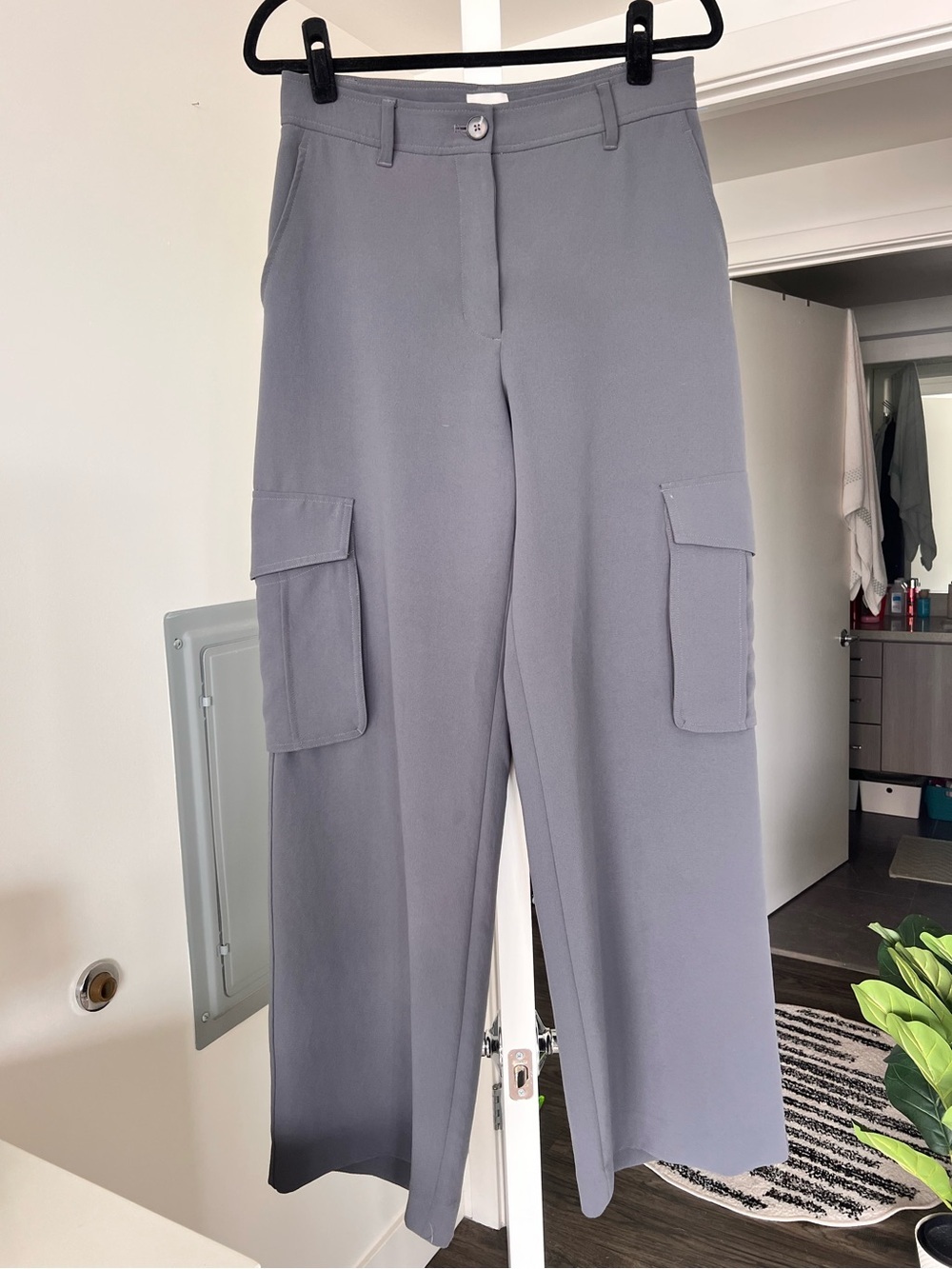 Aritzia Wilfred Cargo Trouser Pant Dark Gray Size 8